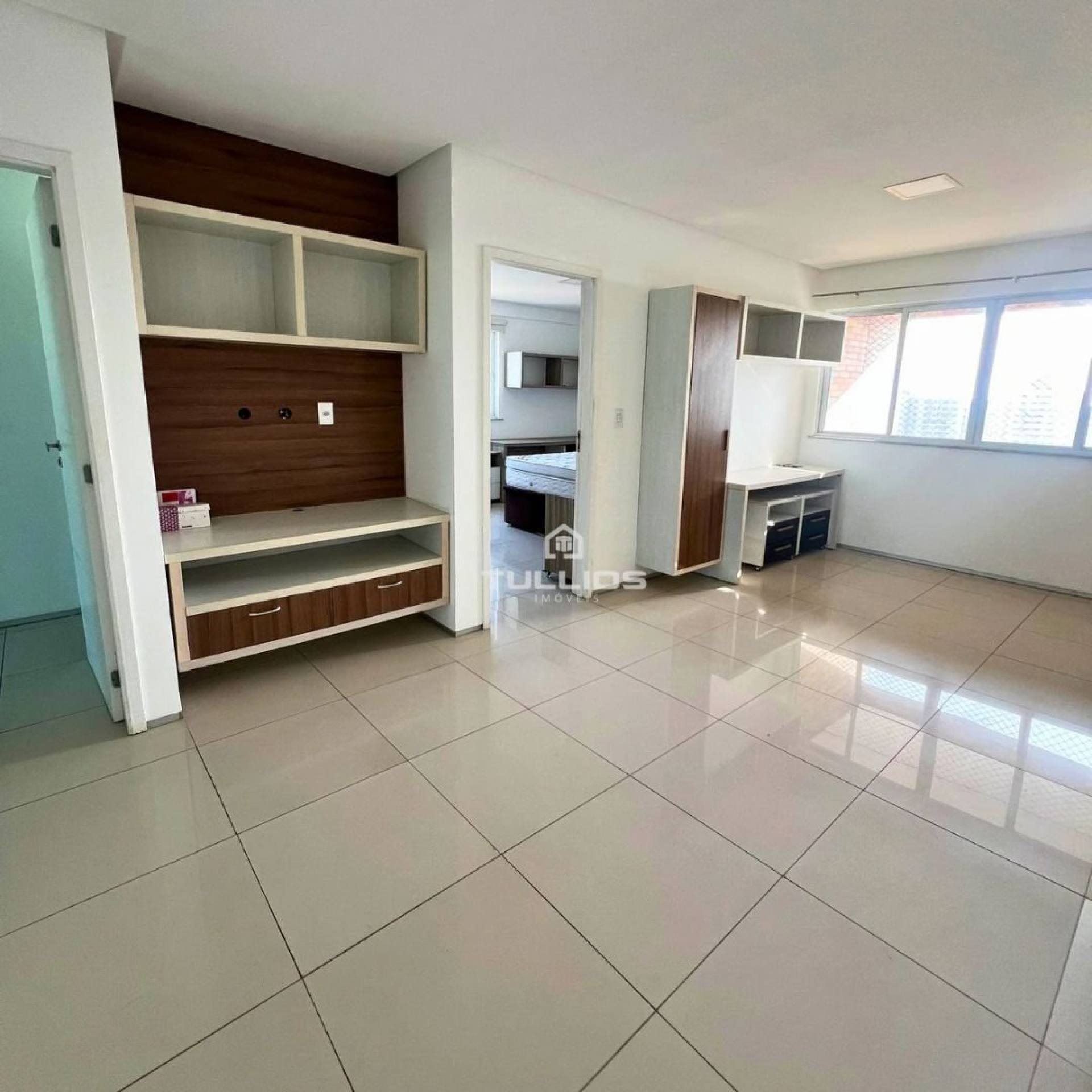 Apartamento no condomínio Ecolagune