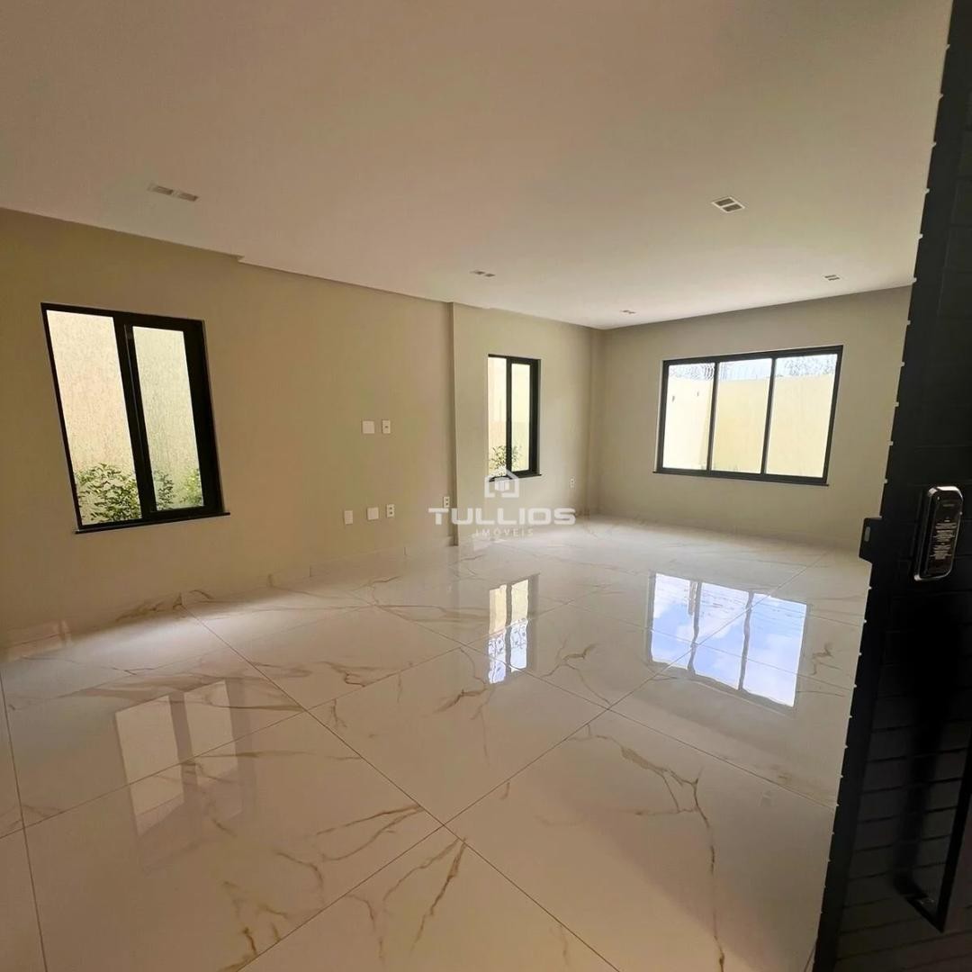 Casa duplex à venda no Araçagy – Próximo à Praia do Meio! 🌊