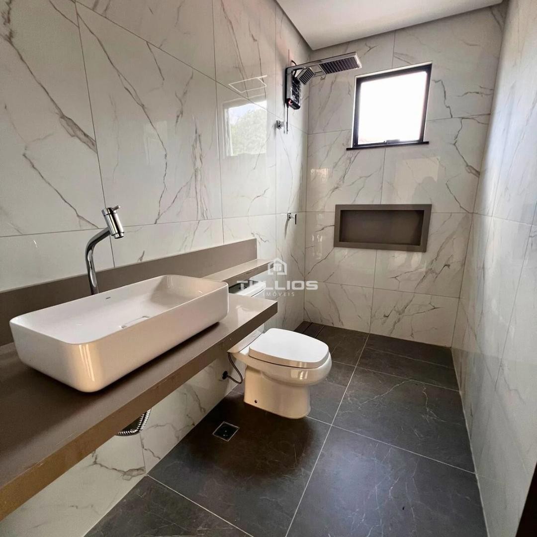 Casa duplex à venda no Araçagy – Próximo à Praia do Meio! 🌊