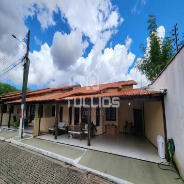 VENDA - Casa com 3 quartos no COHAJAP