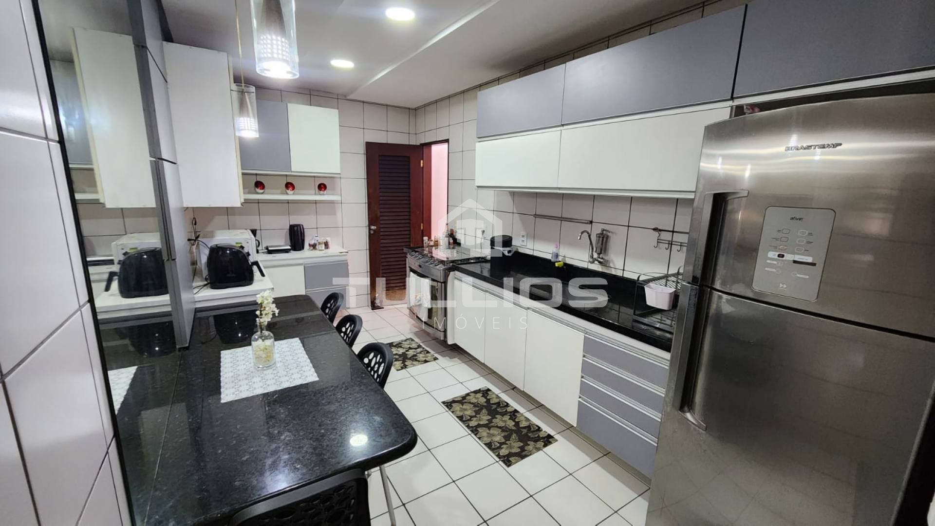 VENDA - Casa com 3 quartos no COHAJAP