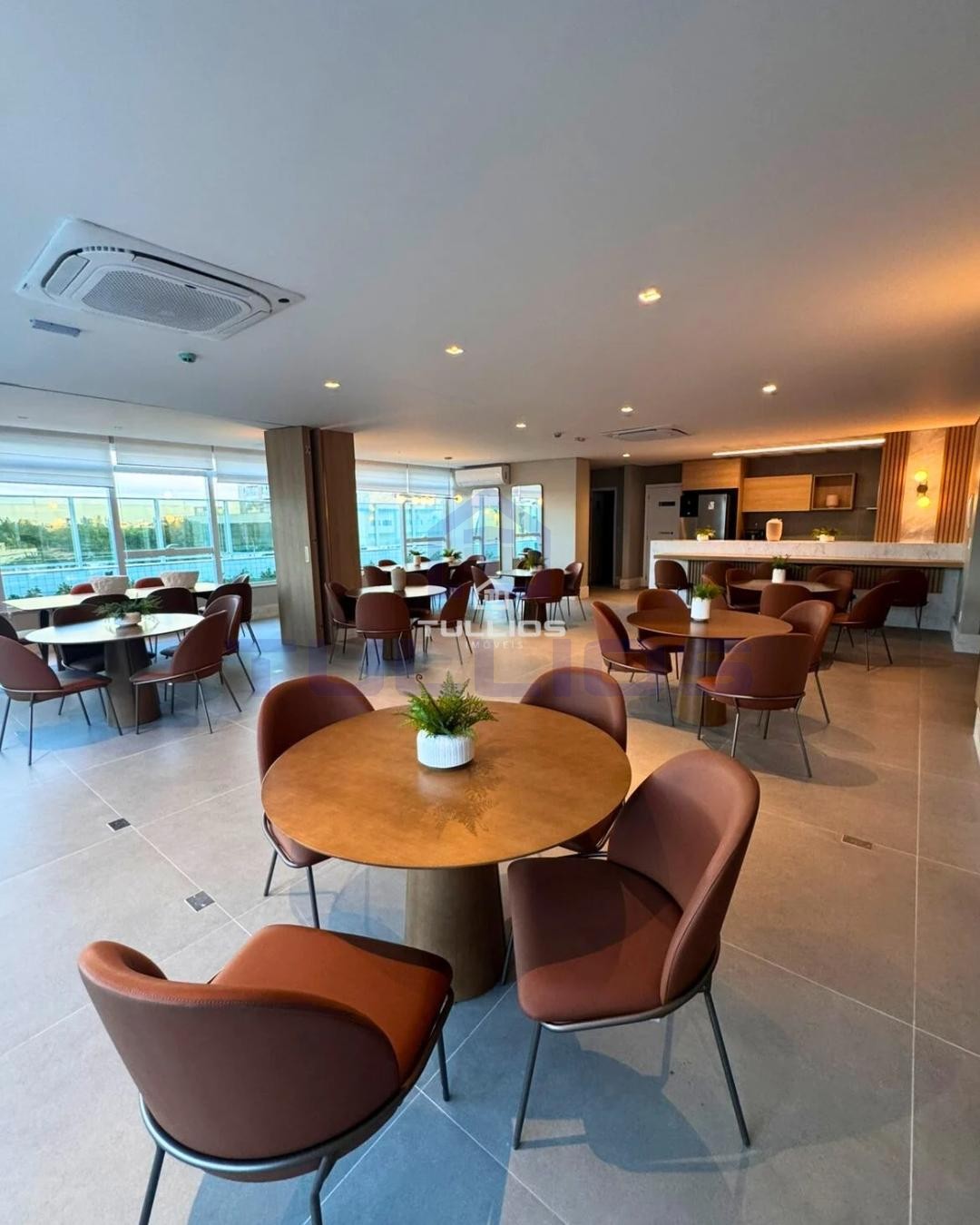 Viva a experiência de morar com vista para o mar na Península!