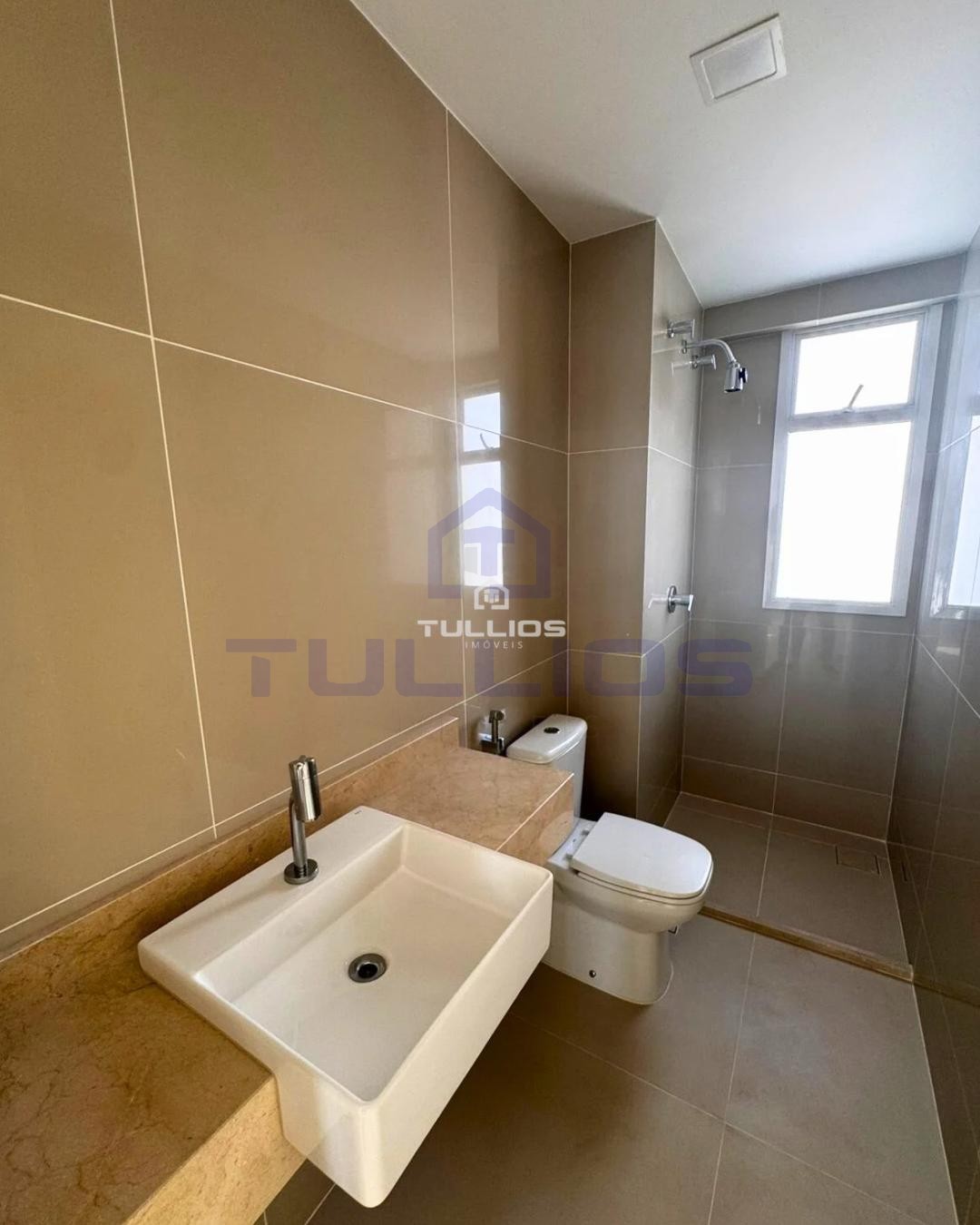 Viva a experiência de morar com vista para o mar na Península!