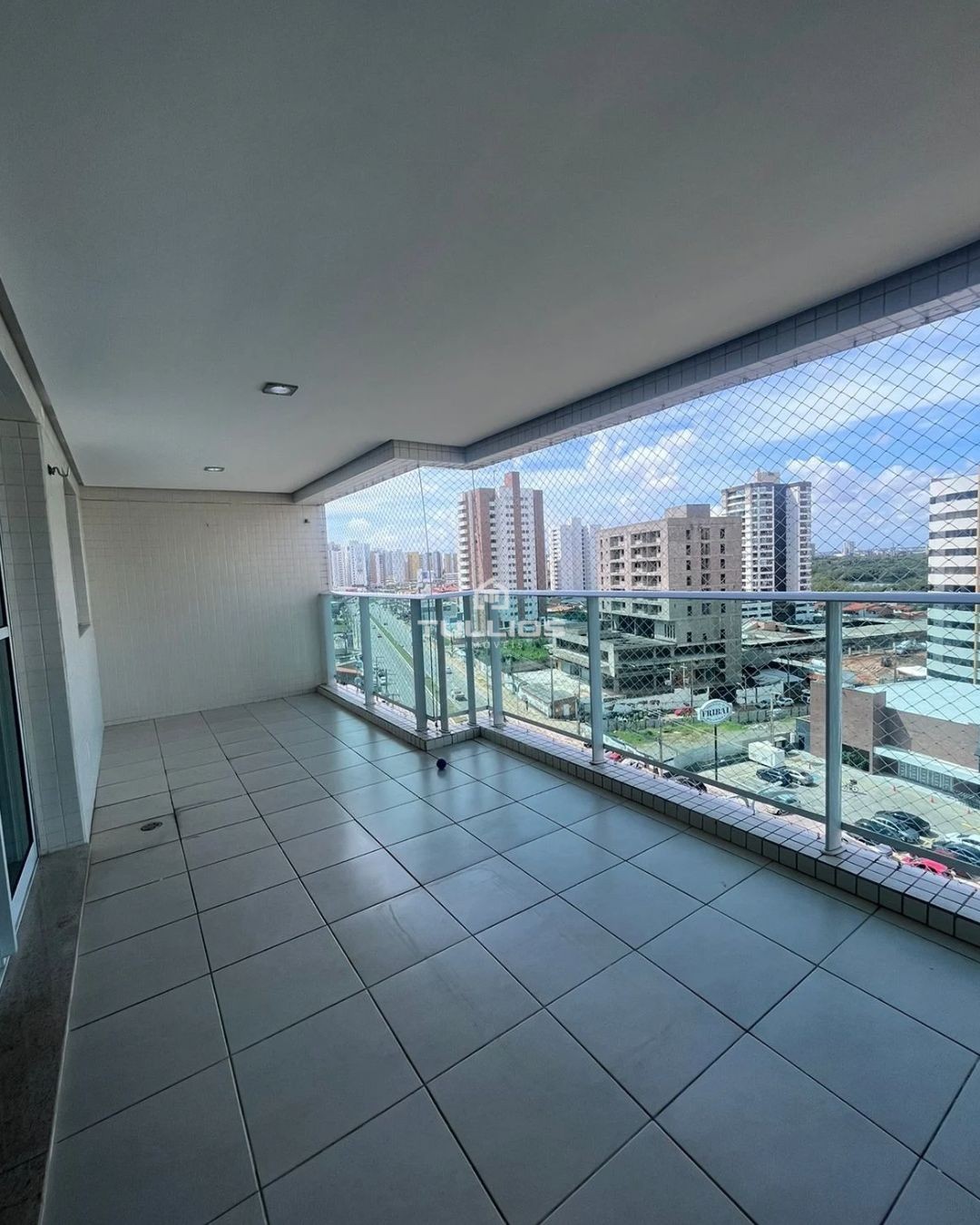 Viva com exclusividade e vista privilegiada para a Lagoa!