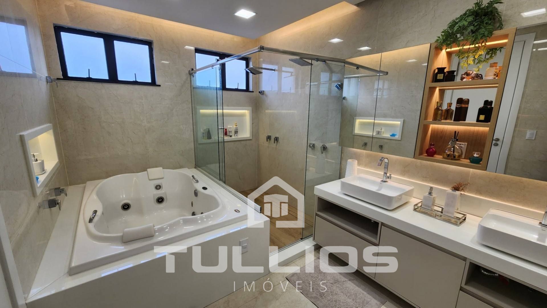 Casa à venda no Condomínio Alphaville - Araçagy