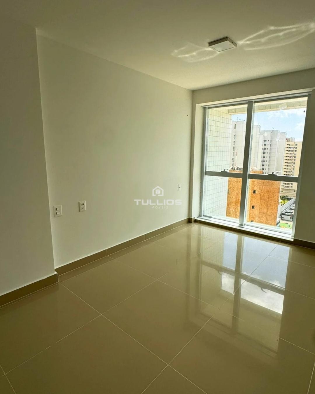 SEU NOVO LAR NA PENÍNSULA — ELEGÂNCIA, CONFORTO E VISTA DESLUMBRANTE!