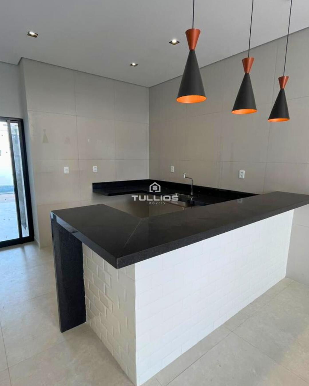 Casa à venda no Araçagy –lado praia!