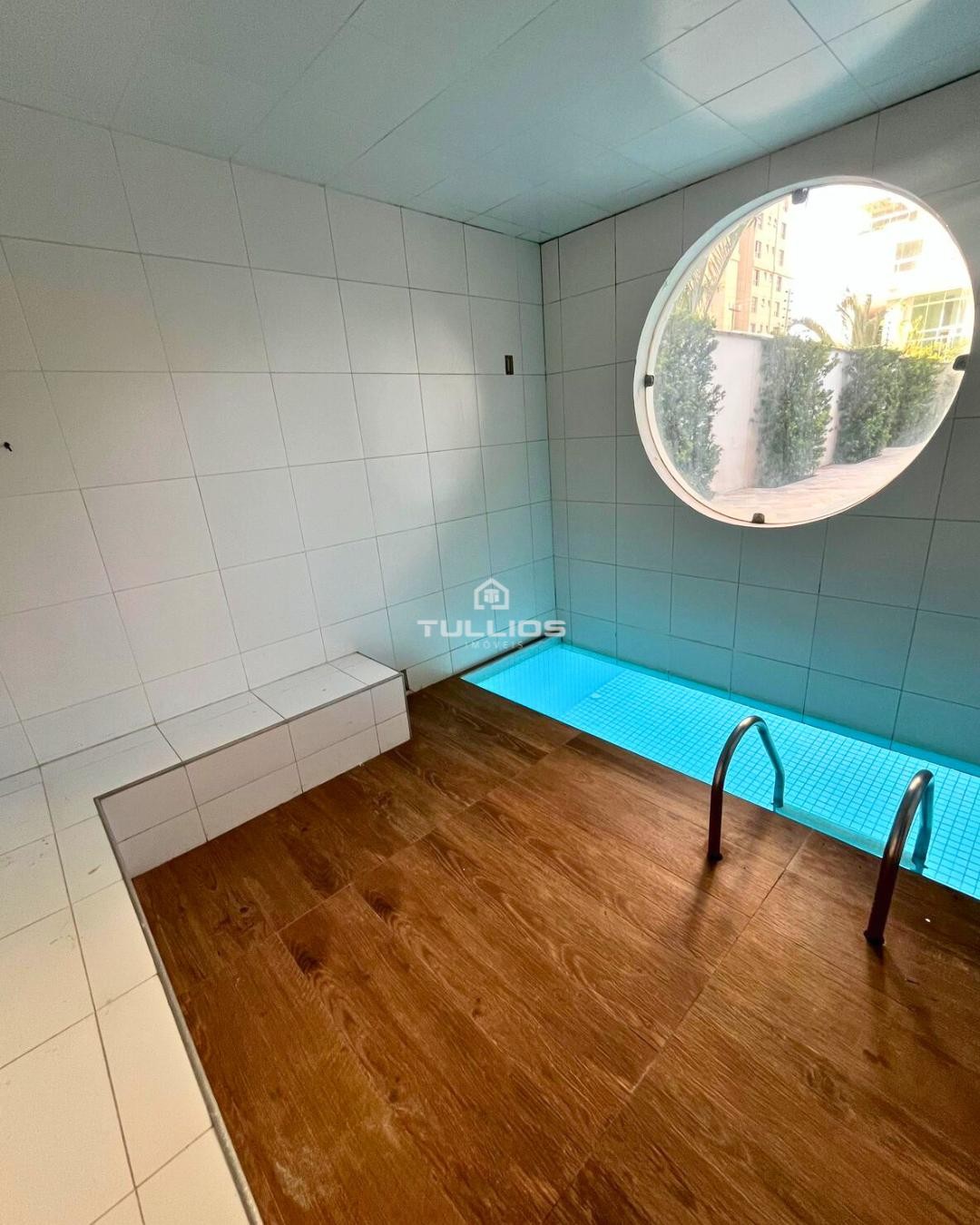 Apartamento à venda na Península – Alto padrão, vista mar e porteira fechada.