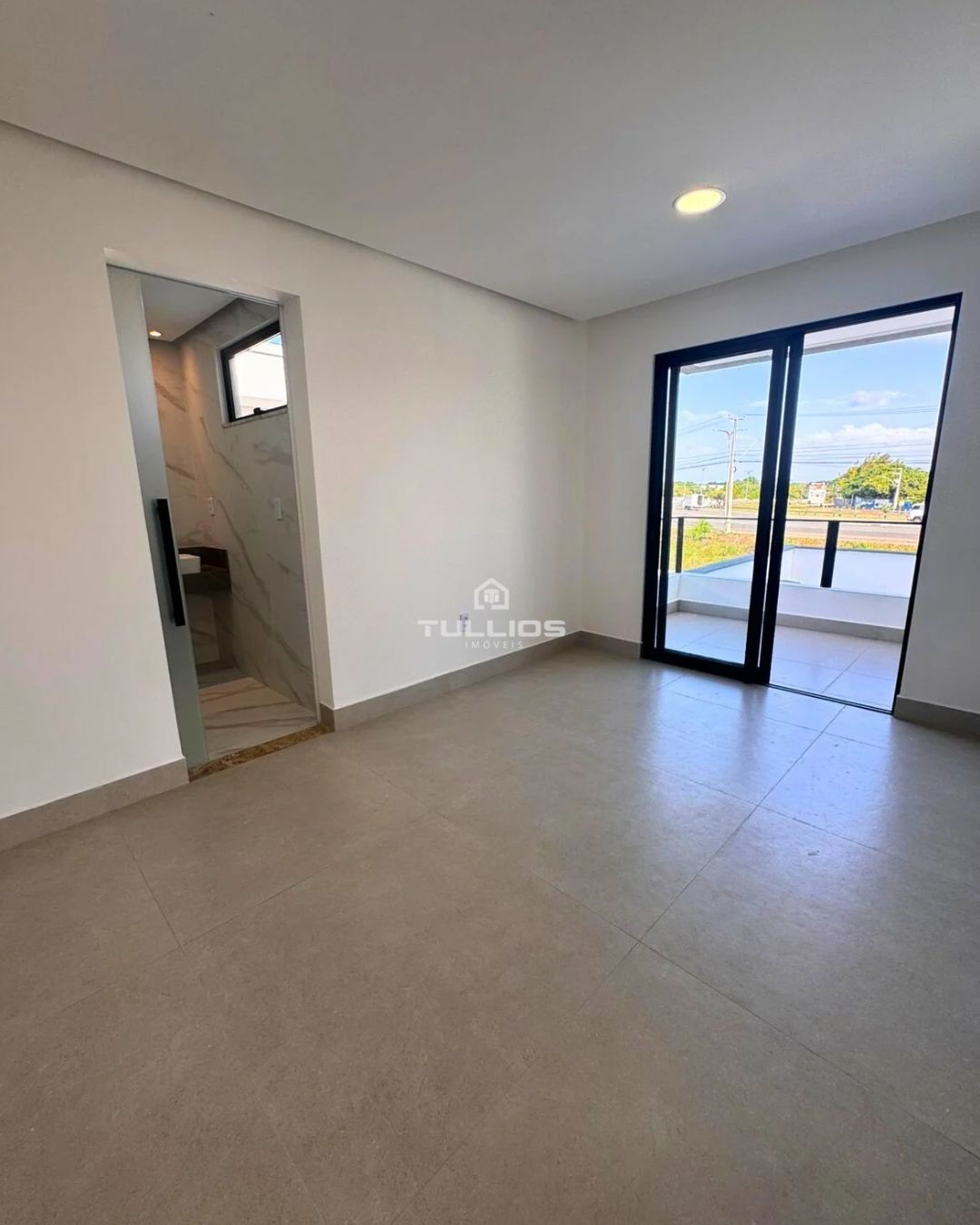 Casa Nova à Venda – Alphaville