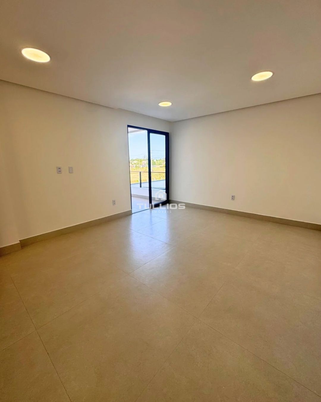 Casa Nova à Venda – Alphaville