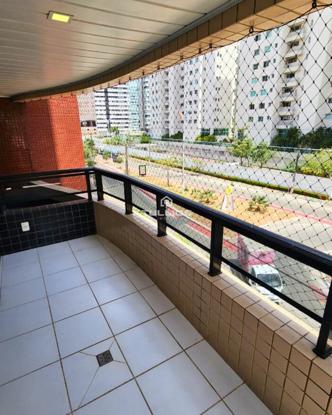 EXCELENTE APARTAMENTO À VENDA NA PENÍNSULA
