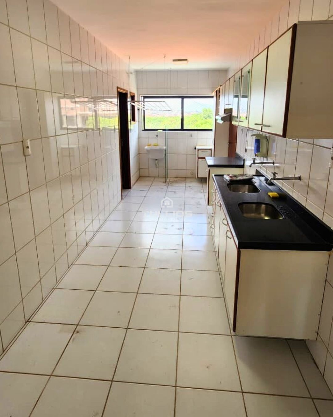 EXCELENTE APARTAMENTO À VENDA NA PENÍNSULA