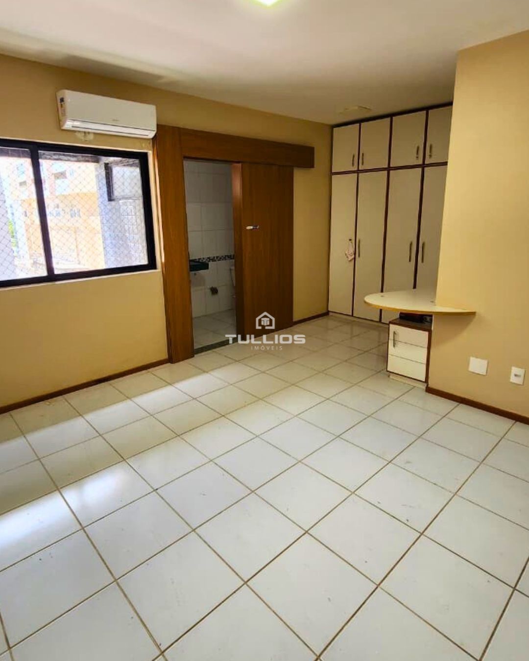 EXCELENTE APARTAMENTO À VENDA NA PENÍNSULA