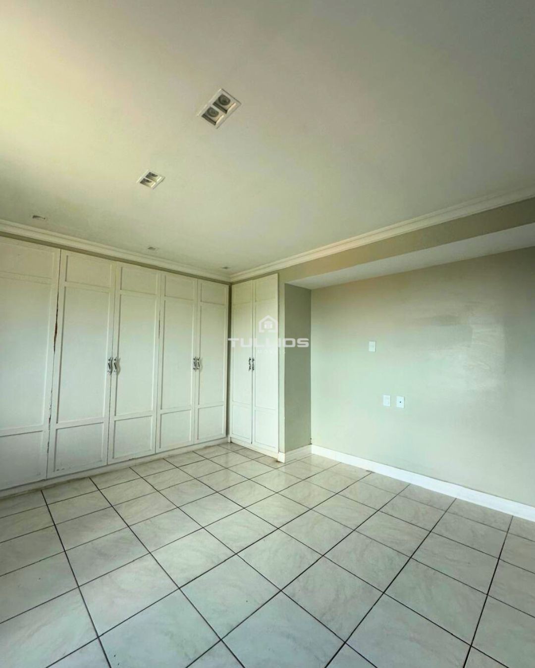 APARTAMENTO À VENDA – SÃO FRANCISCO