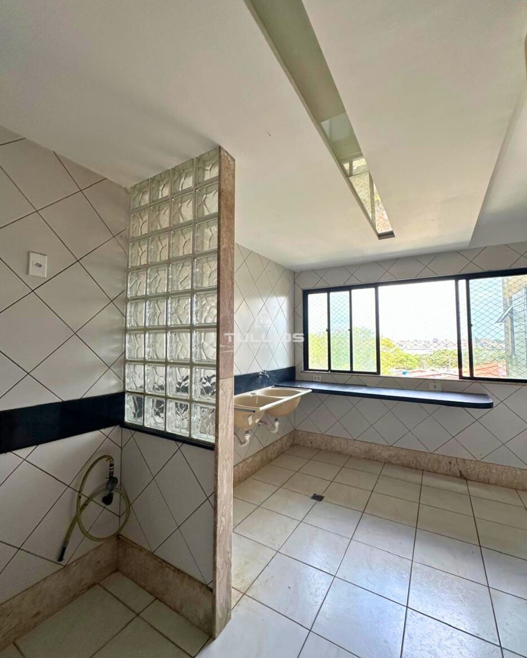 APARTAMENTO À VENDA – SÃO FRANCISCO