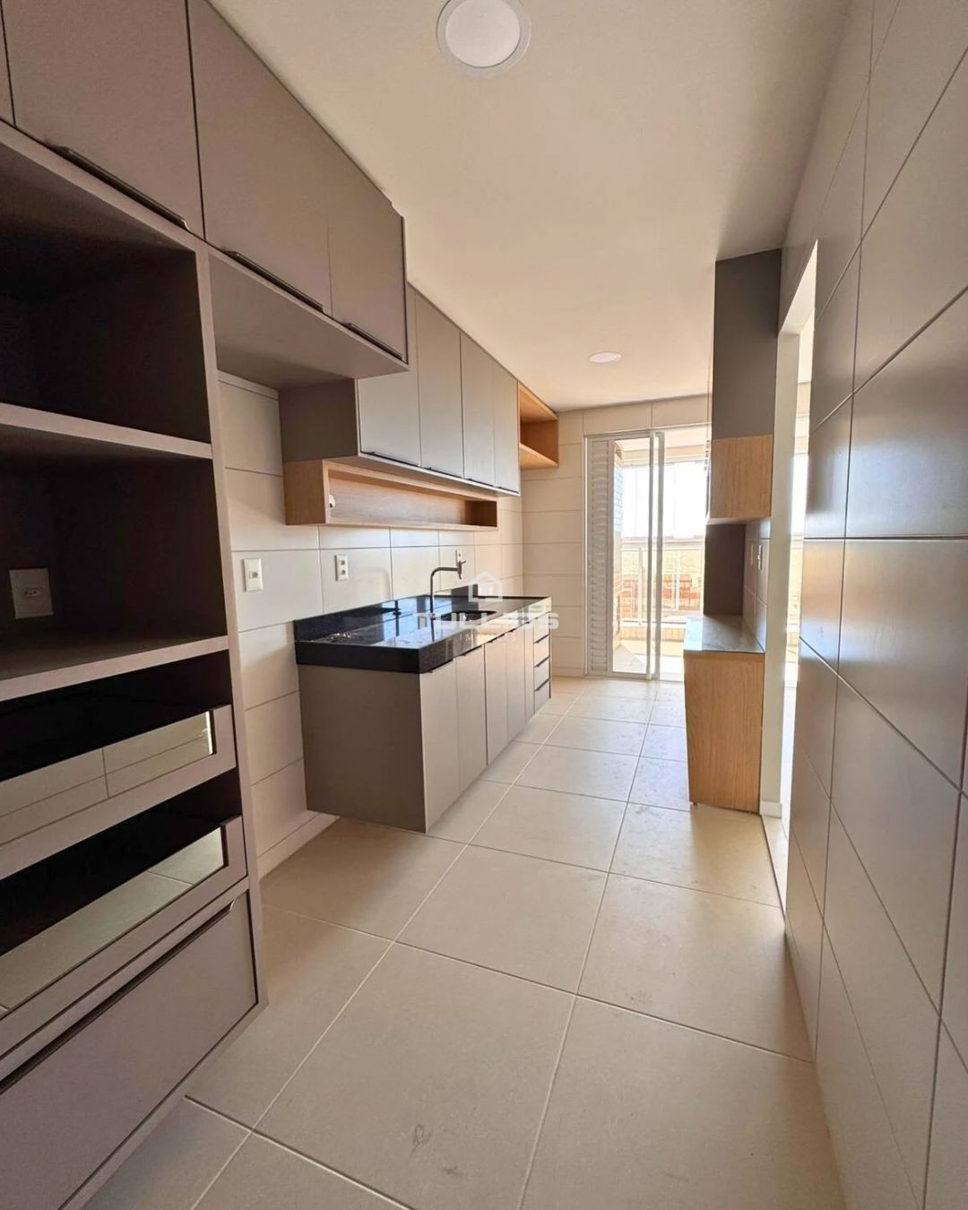 Apartamento para Locação – Ponta D’Areia | Vista Mar