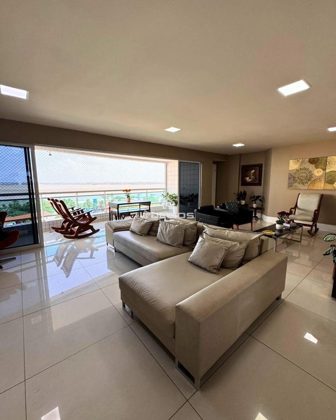 Apartamento para Locação – Península | Vista Mar