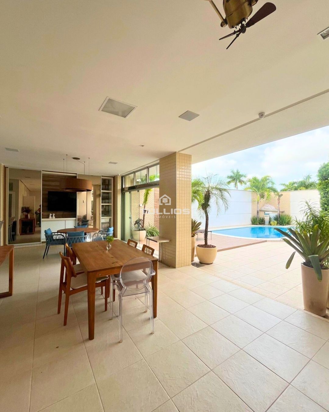 Casa Exclusiva em Condomínio no Cohajap ✨