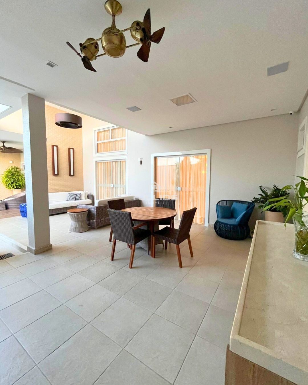 Casa Exclusiva em Condomínio no Cohajap ✨