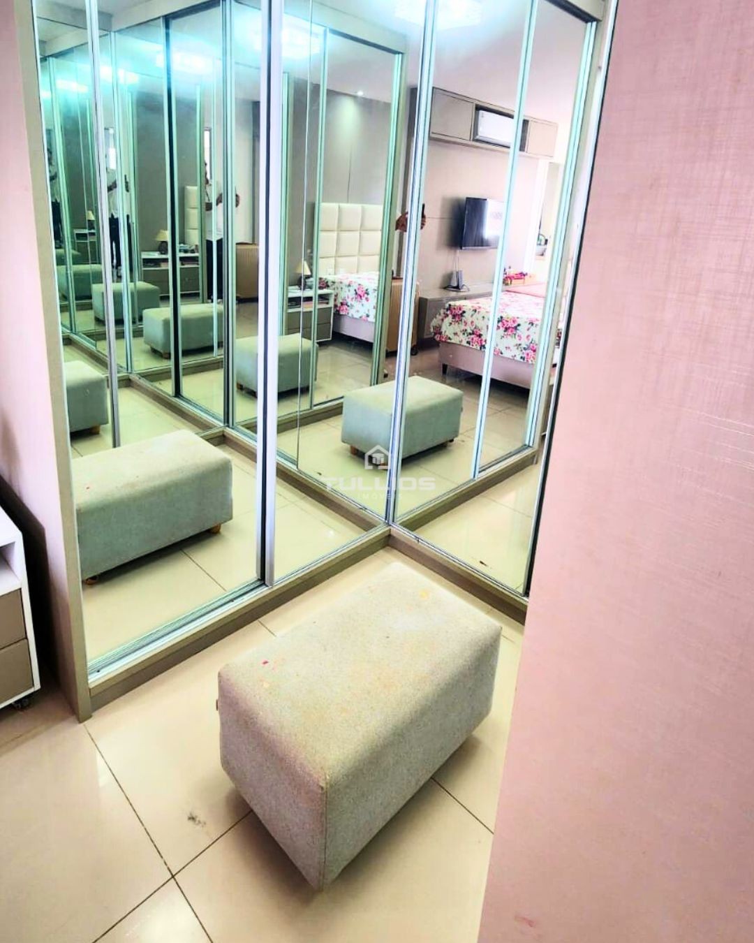 CONDOMÍNIO NA PENÍNSULA – PORTEIRA FECHADA