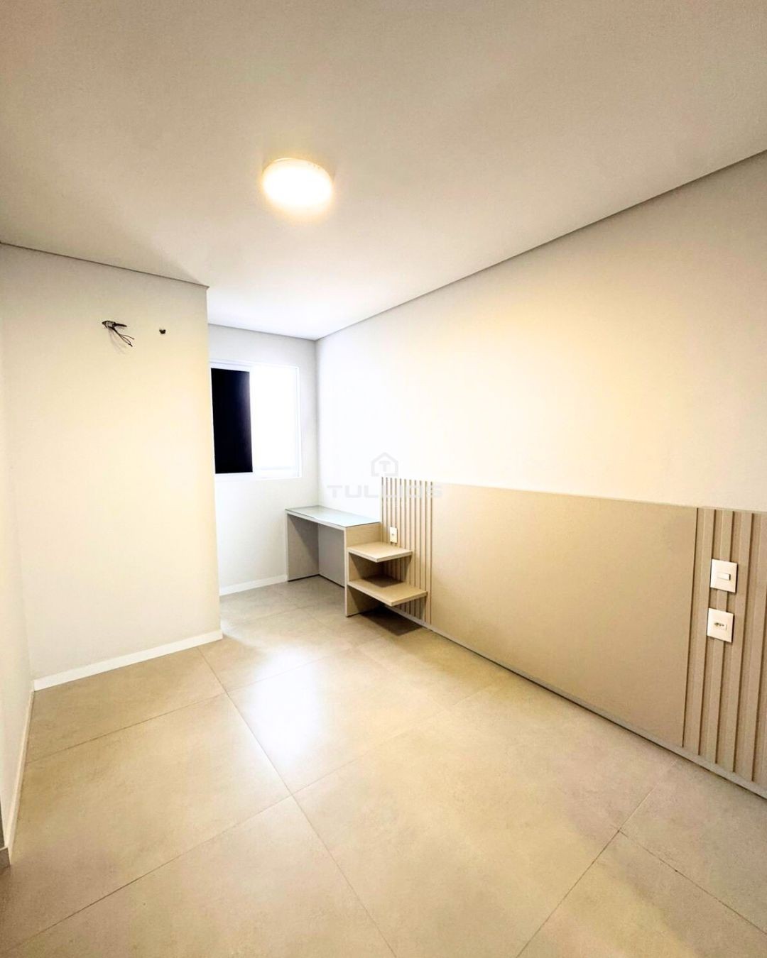 Apartamento para Locação – Ponta D’Areia