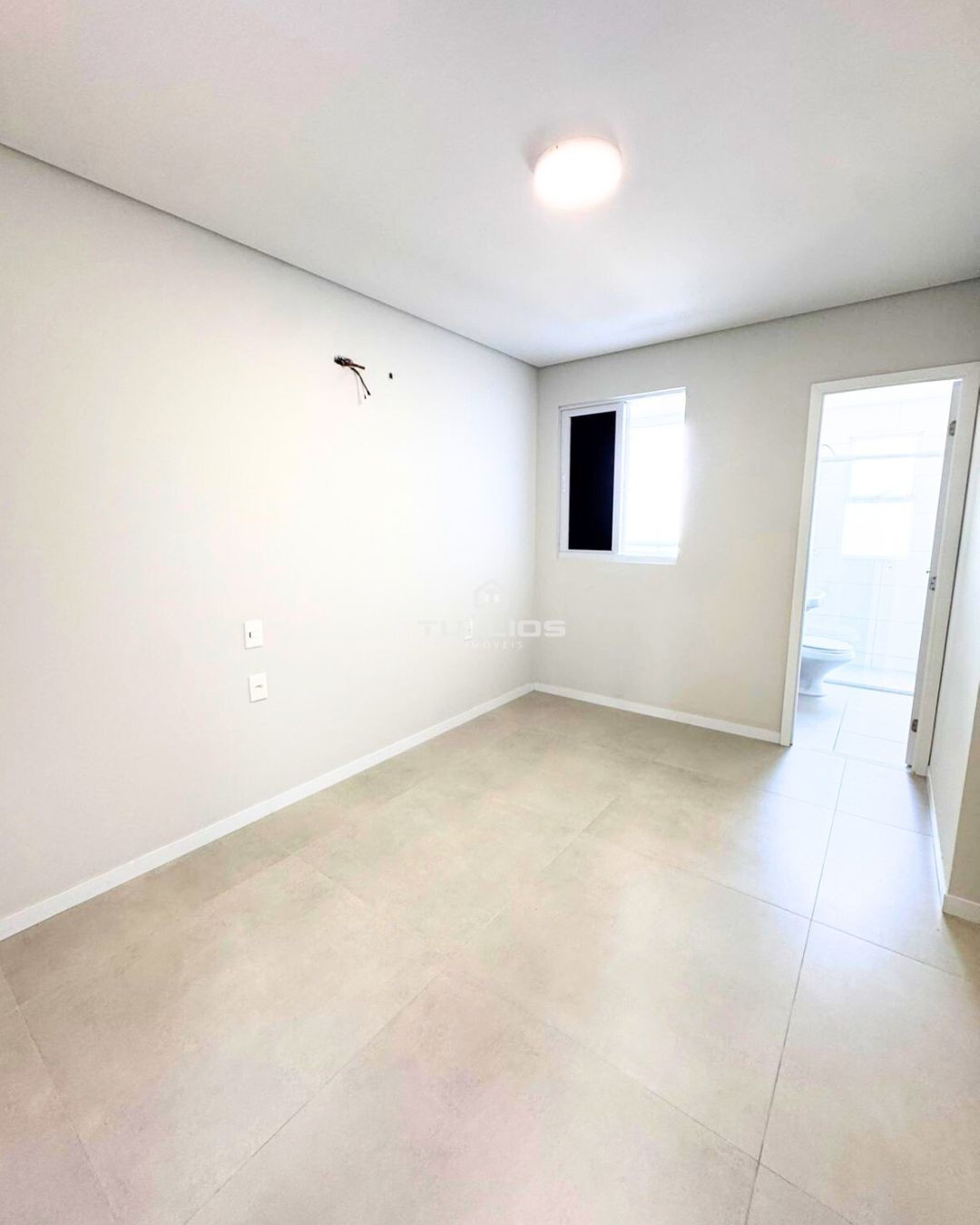 Apartamento para Locação – Ponta D’Areia