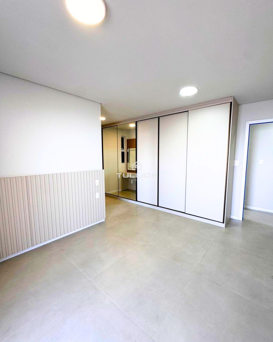 Apartamento para Locação – Ponta D’Areia