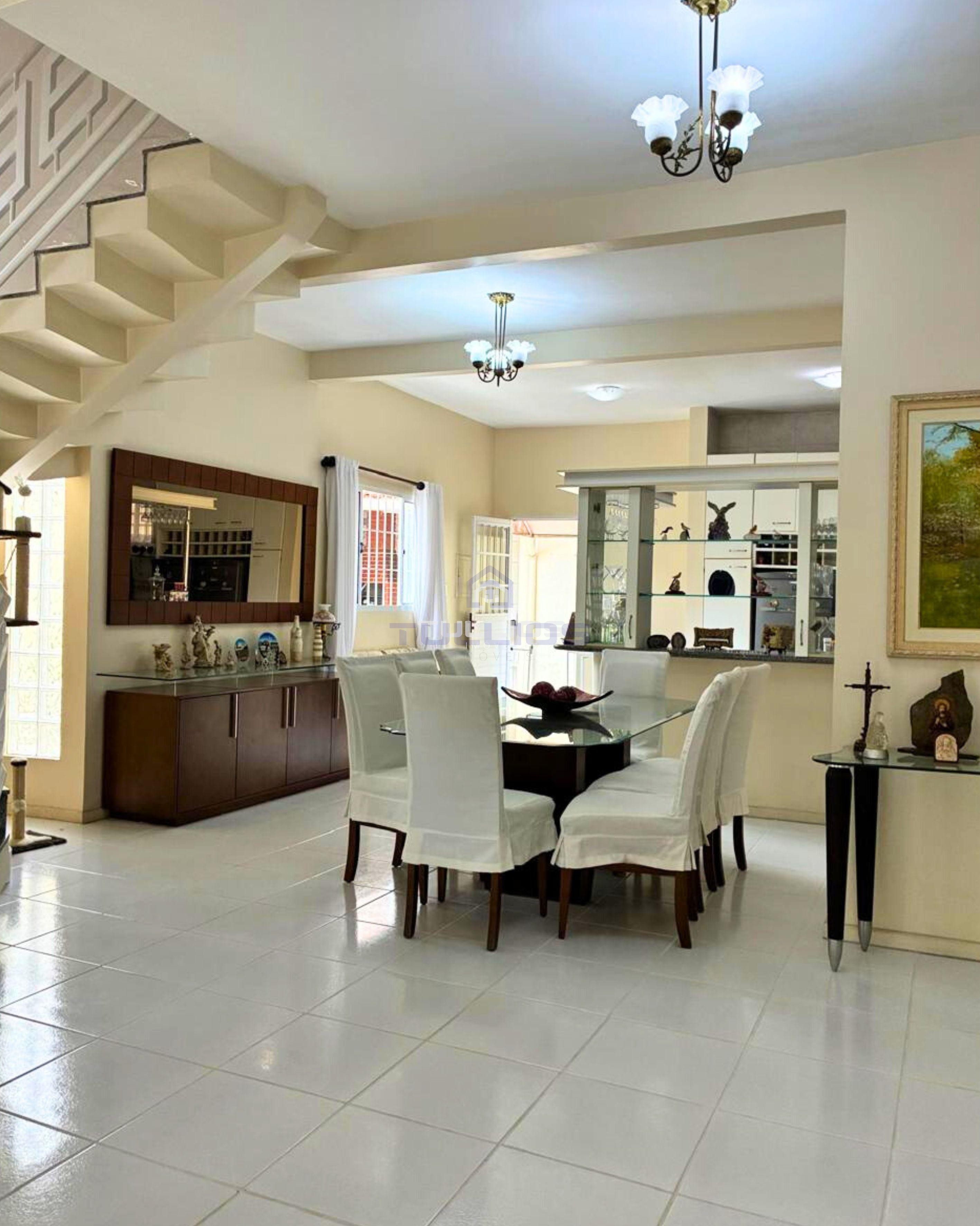 Venda – Casa Duplex no Cohajap