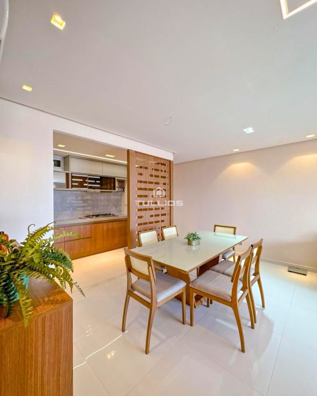 BELÍSSIMO APARTAMENTO DE ALTO LUXO PARA LOCAÇÃO NA PENÍNSULA