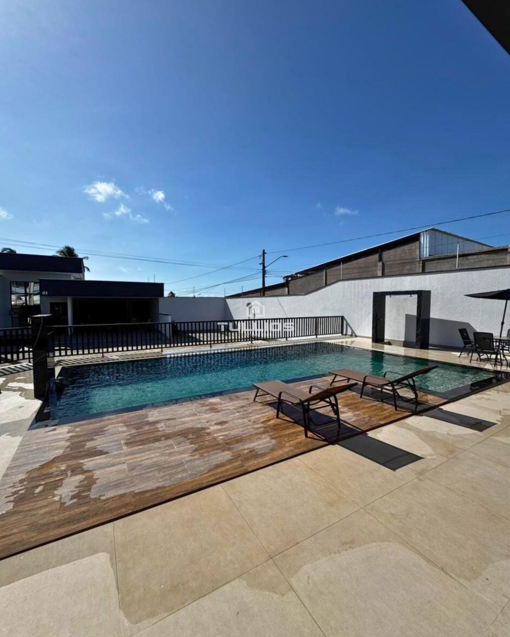 Casa moderna, ventilada e com lazer completo no Araçagy!