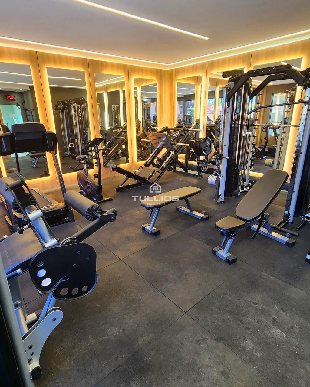 ALTO PADRÃO • ESPAÇO • SOFISTICAÇÃO