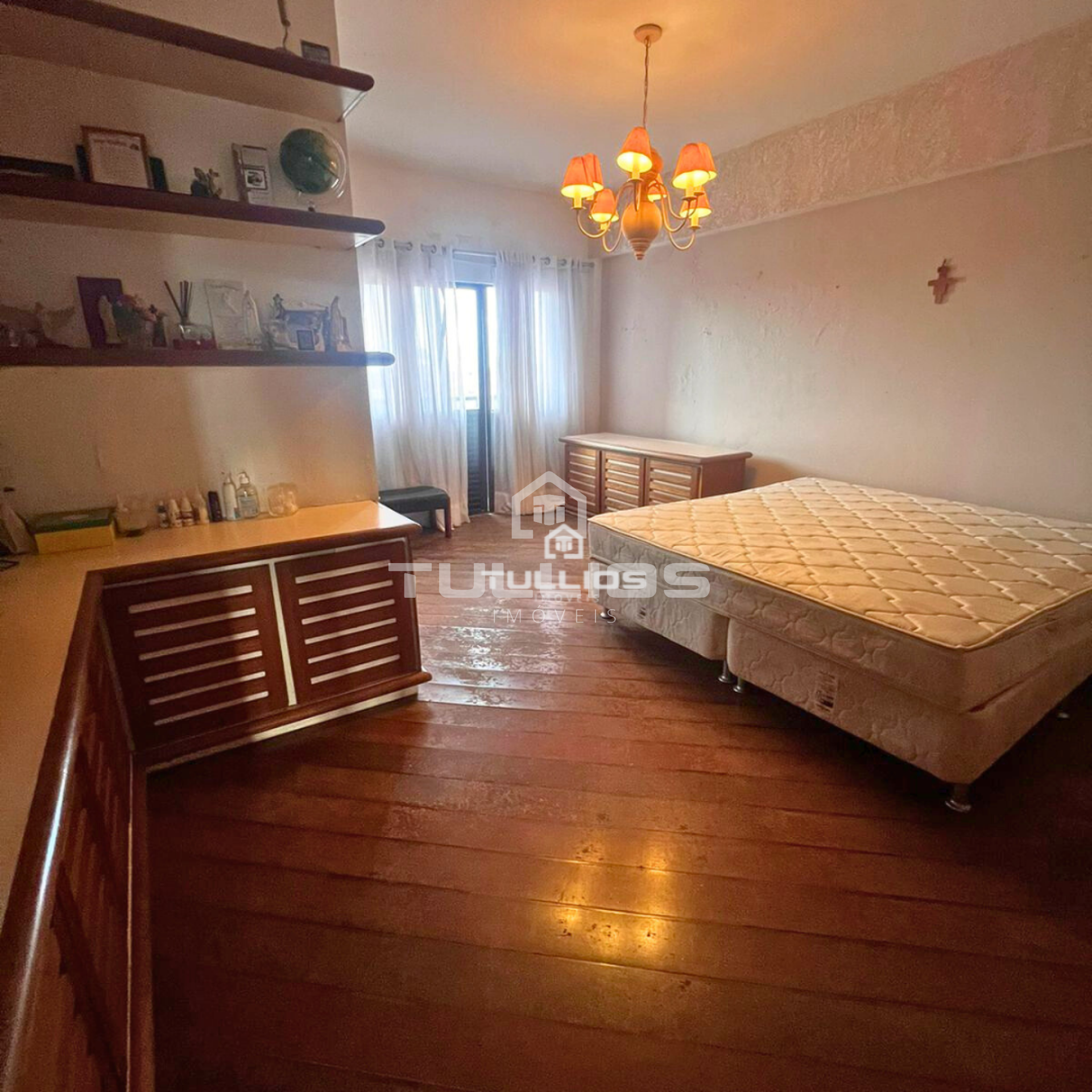 Venda- Apartamento com 3 suítes no bairro São Francisco